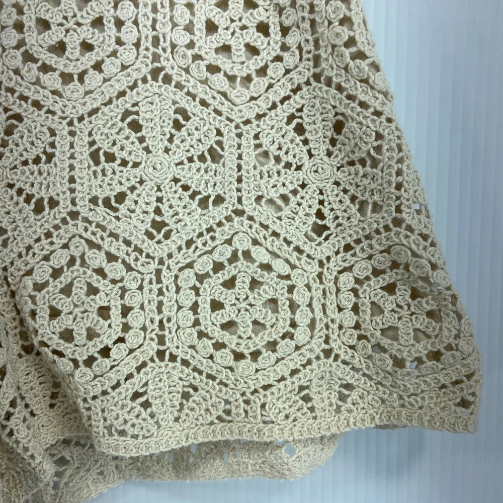 H&M Cream Crochet Knit High‎ Rise Shorts Womens Small - Picture 4 of 9